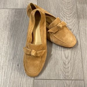 Alexandre Birman Becky Suede Loafer, NEW WITHOUT BOX, Light Beige, Size 37